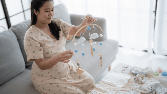 hospital bag checklist flatlay maternity essentials